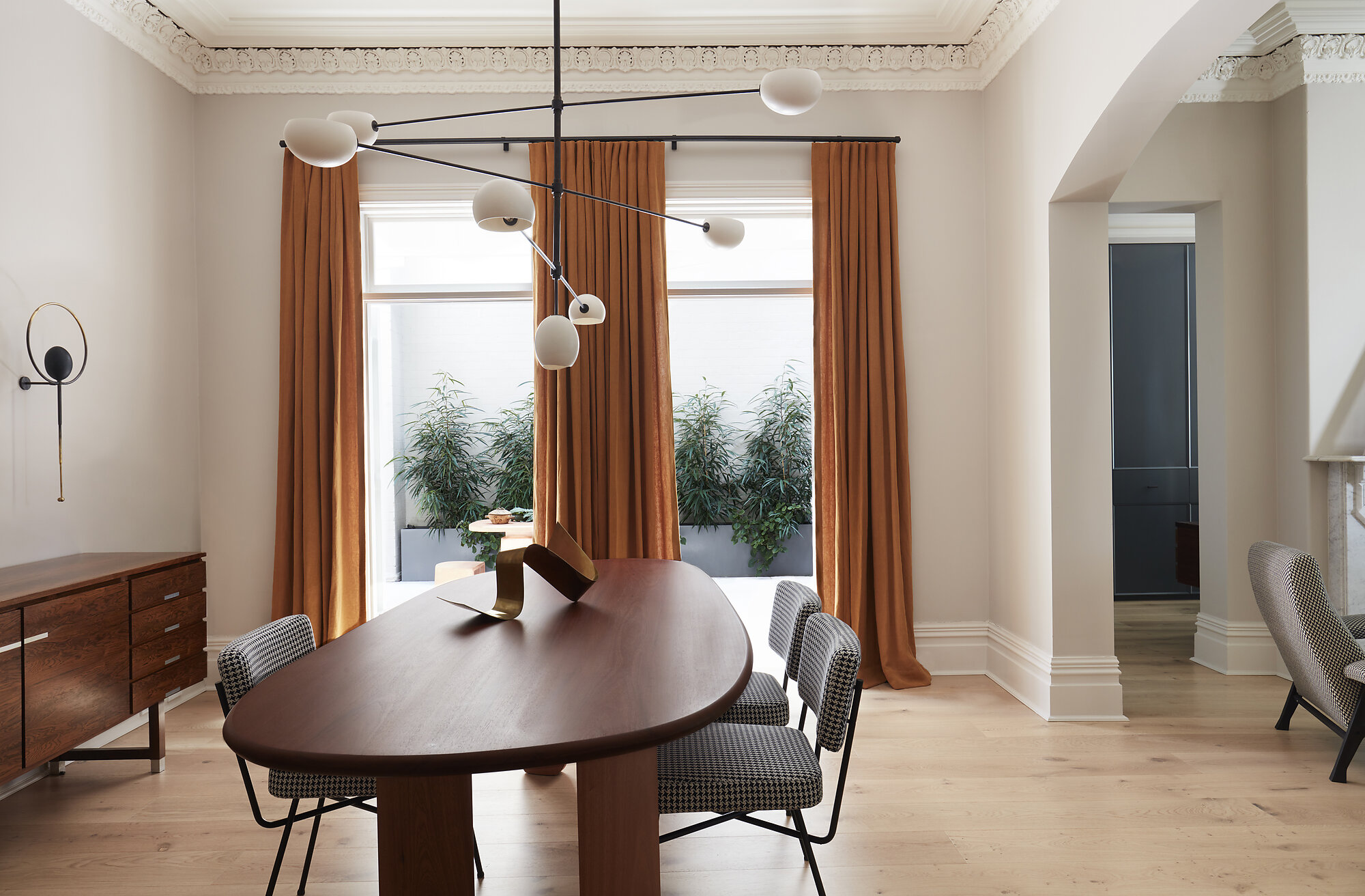 Interior photograph of Bondi Terrace by Prue Ruscoe